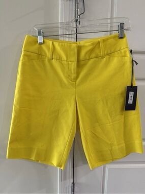 Outback Red Bright Yellow Women’s Shorts Size 2 Preppy Travel Cruise NWT